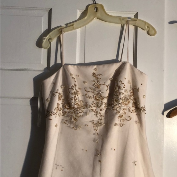 Dress gown - Picture 2 of 3